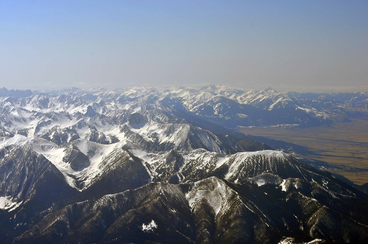 absaroka mountain range yellowstone national park montana free photo