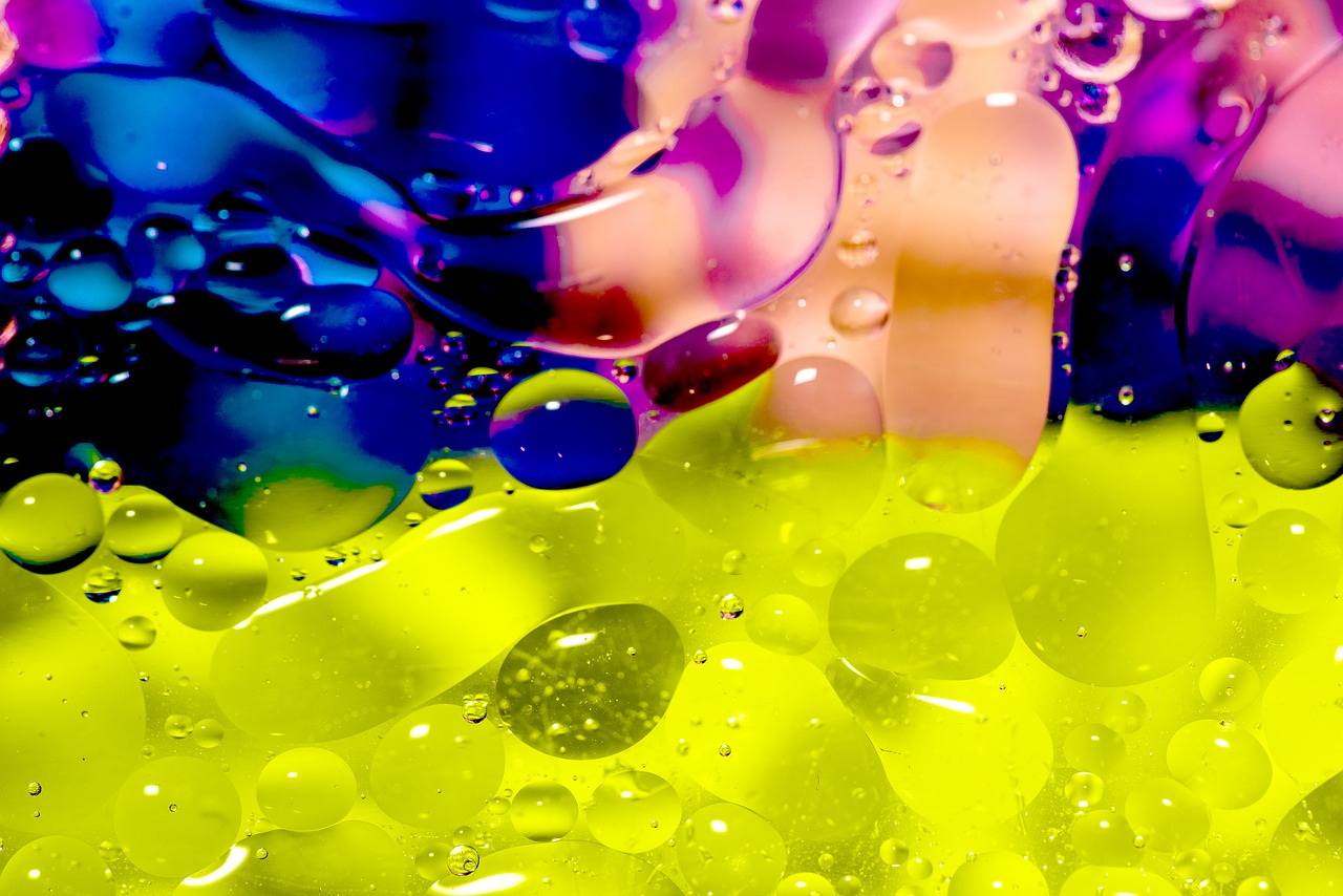 abstract bubbles oil free photo