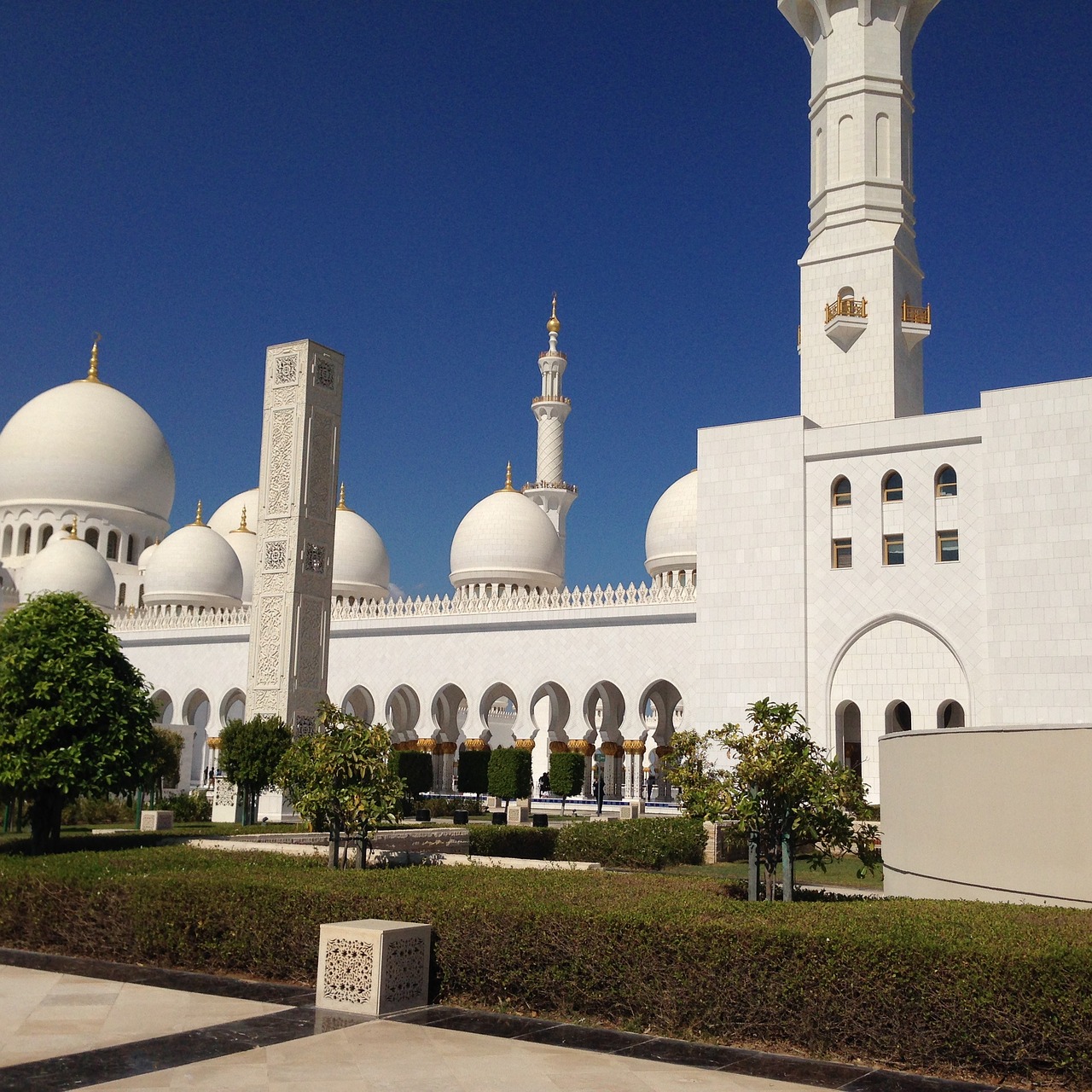 abu dhabi mosque white free photo