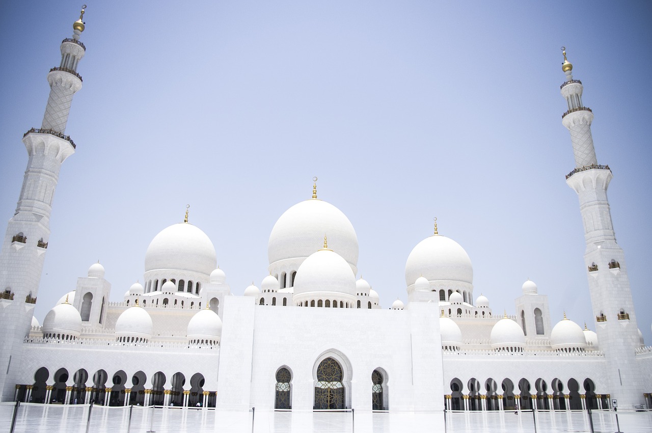 abu dhabi the grand mosque white marble free photo