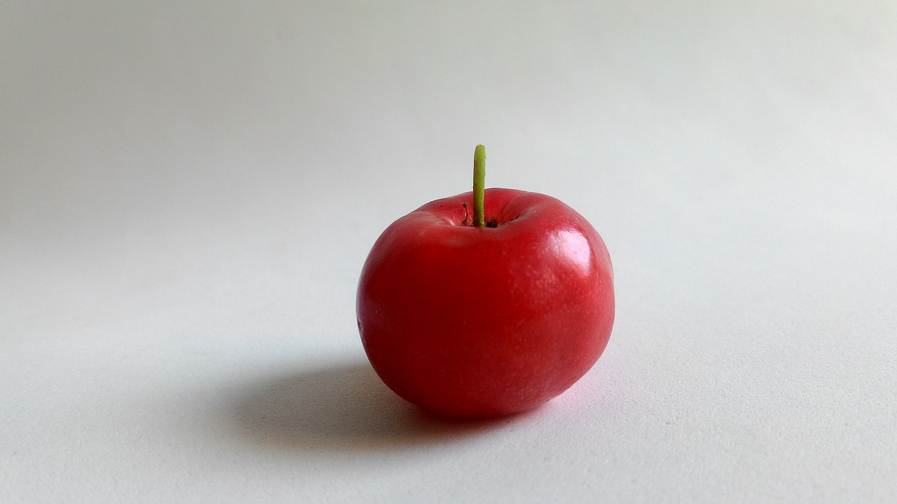 acerola fruit red free photo