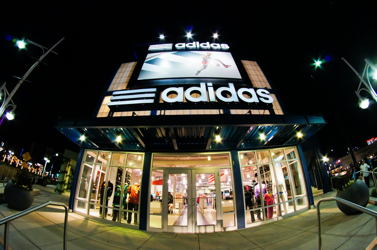 Adidas,atlantic city,shopping,fisheye,store - free image from needpix.com