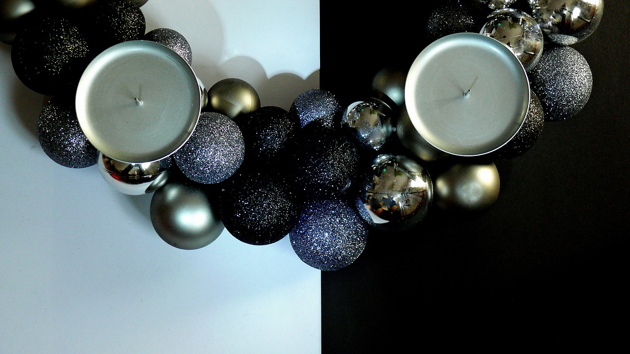 advent advent wreath christmas jewelry free photo