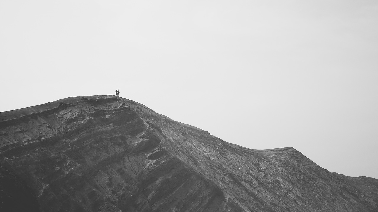 adventure climb couple free photo