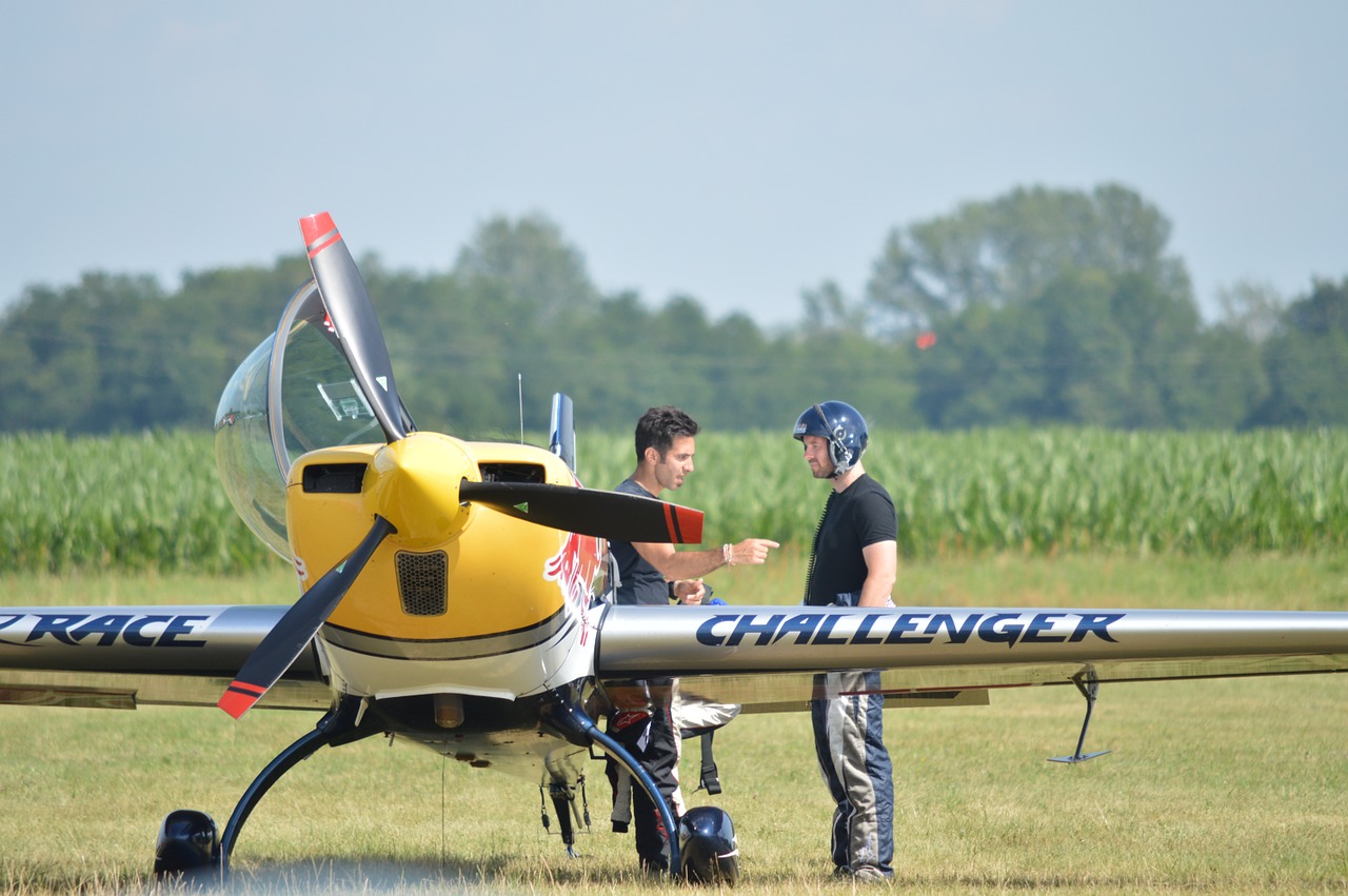 aeroplane pilot plane free photo