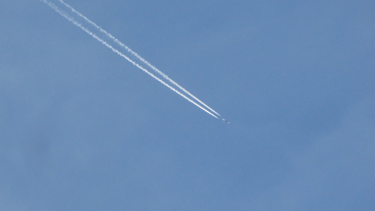 aeroplane sky vapour trail free photo