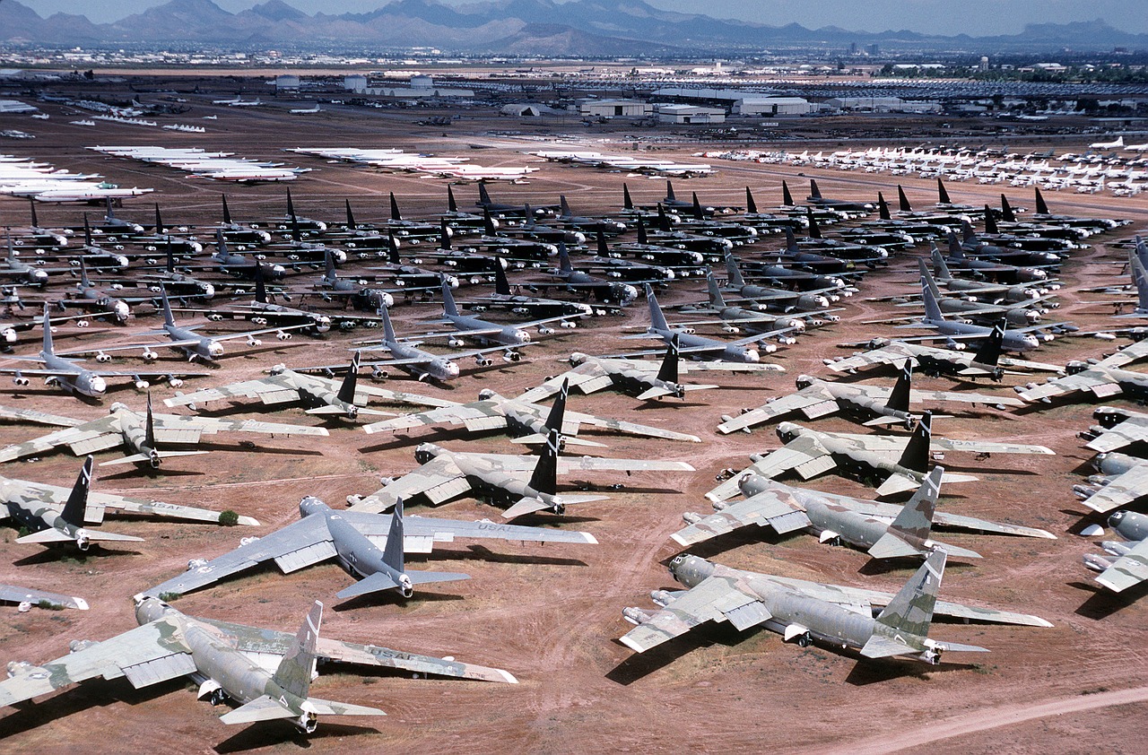 aerospace storage b-52's bombers free photo
