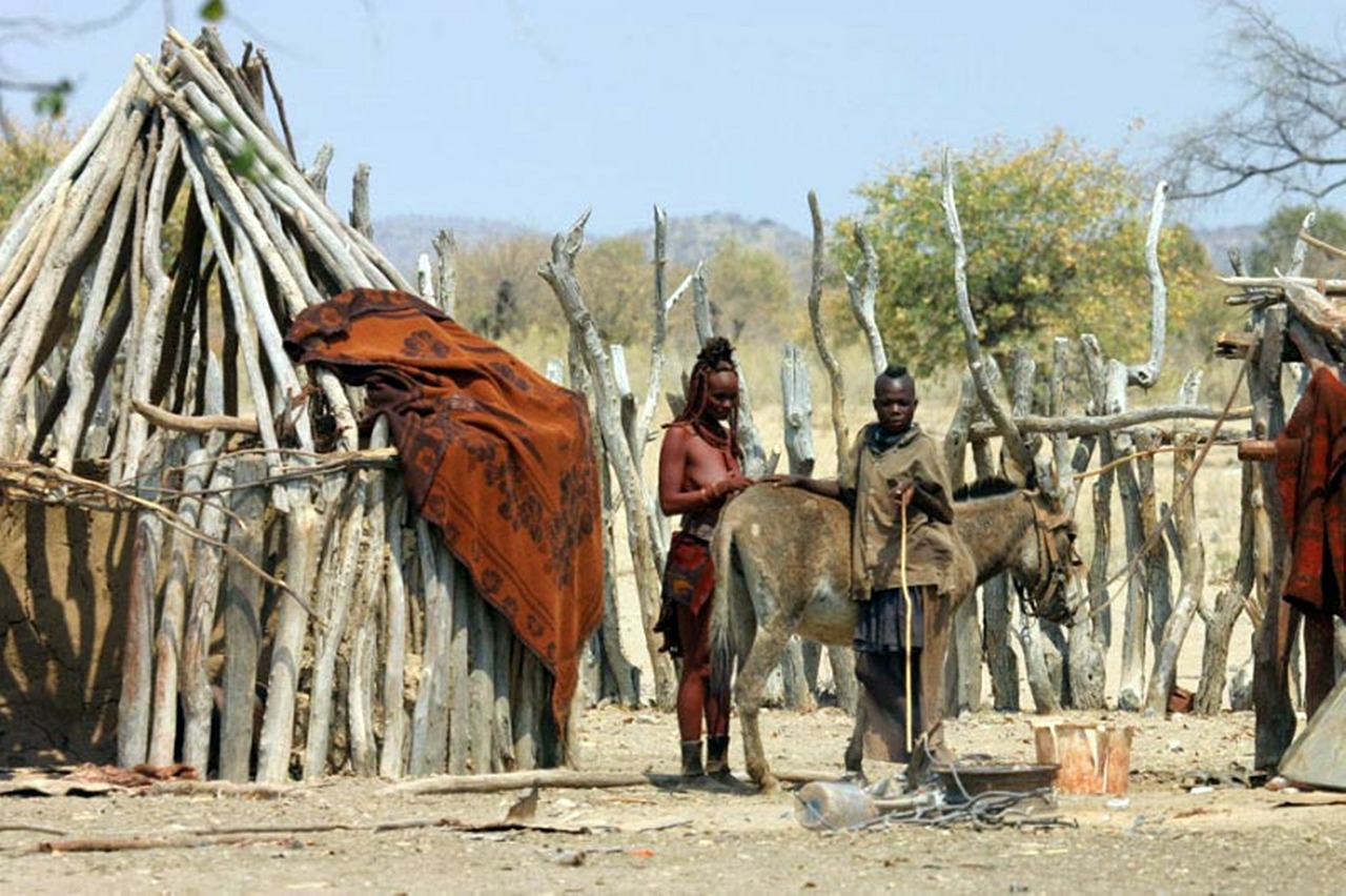 africa desert people shelter free photo
