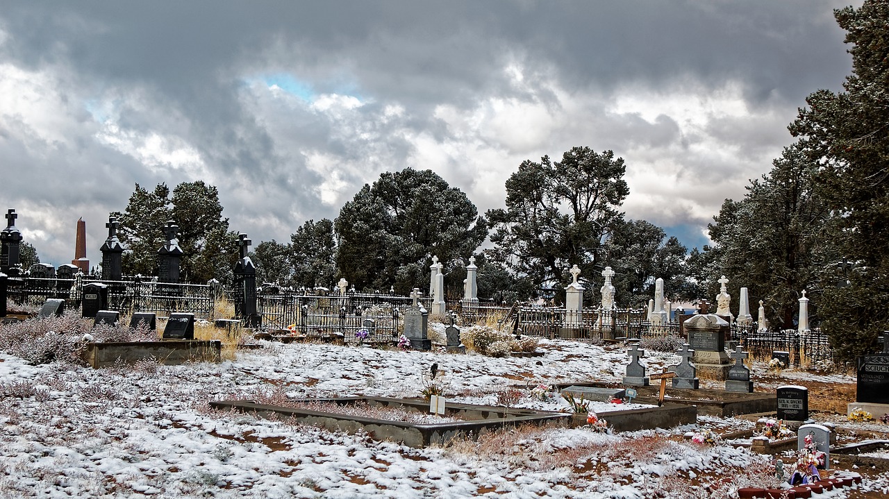 age cemetery austin free photo
