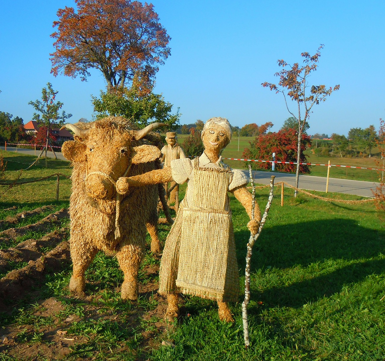 agriculture straw sculpture free photo
