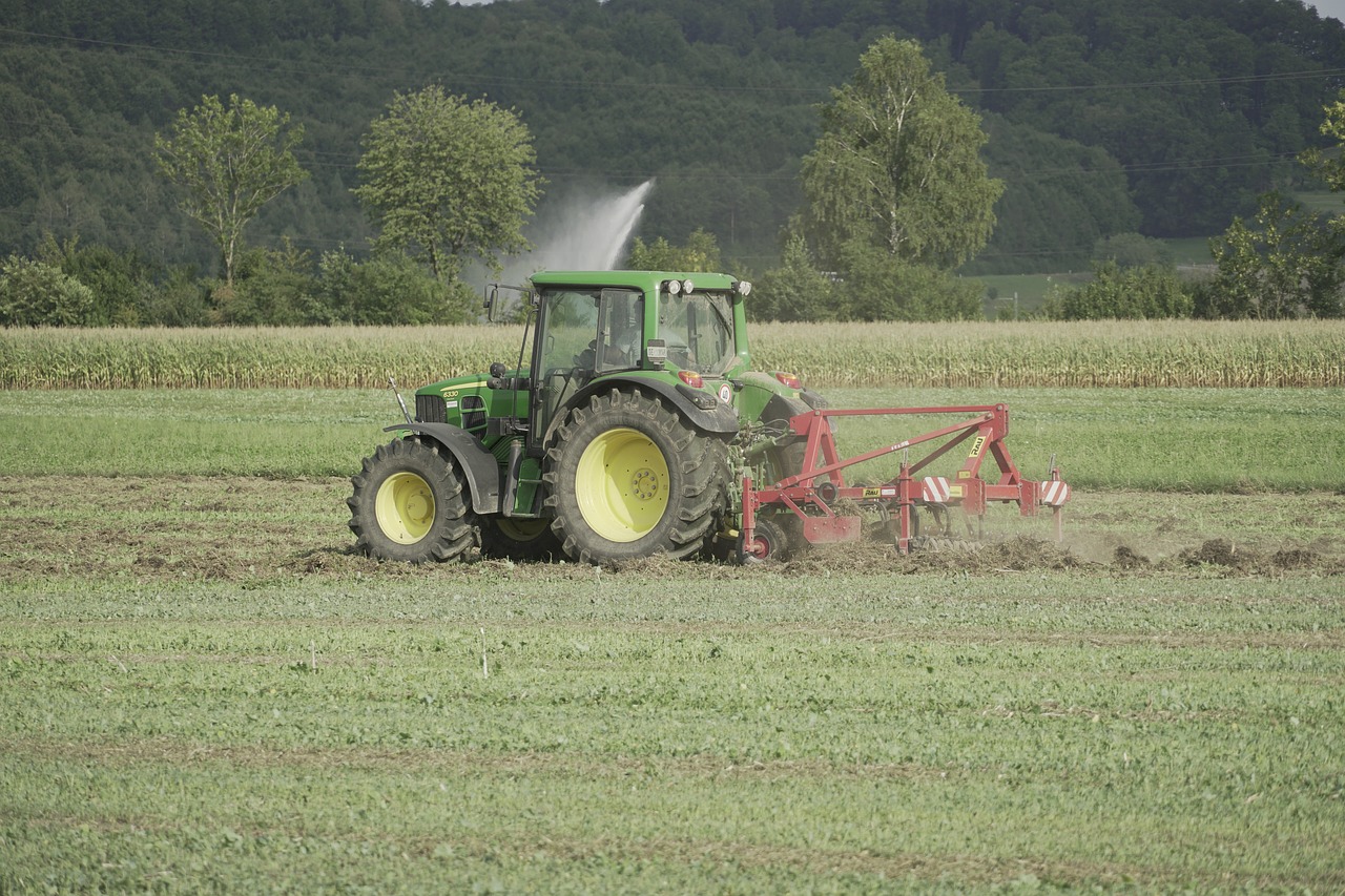 agriculture  tractor  machine free photo