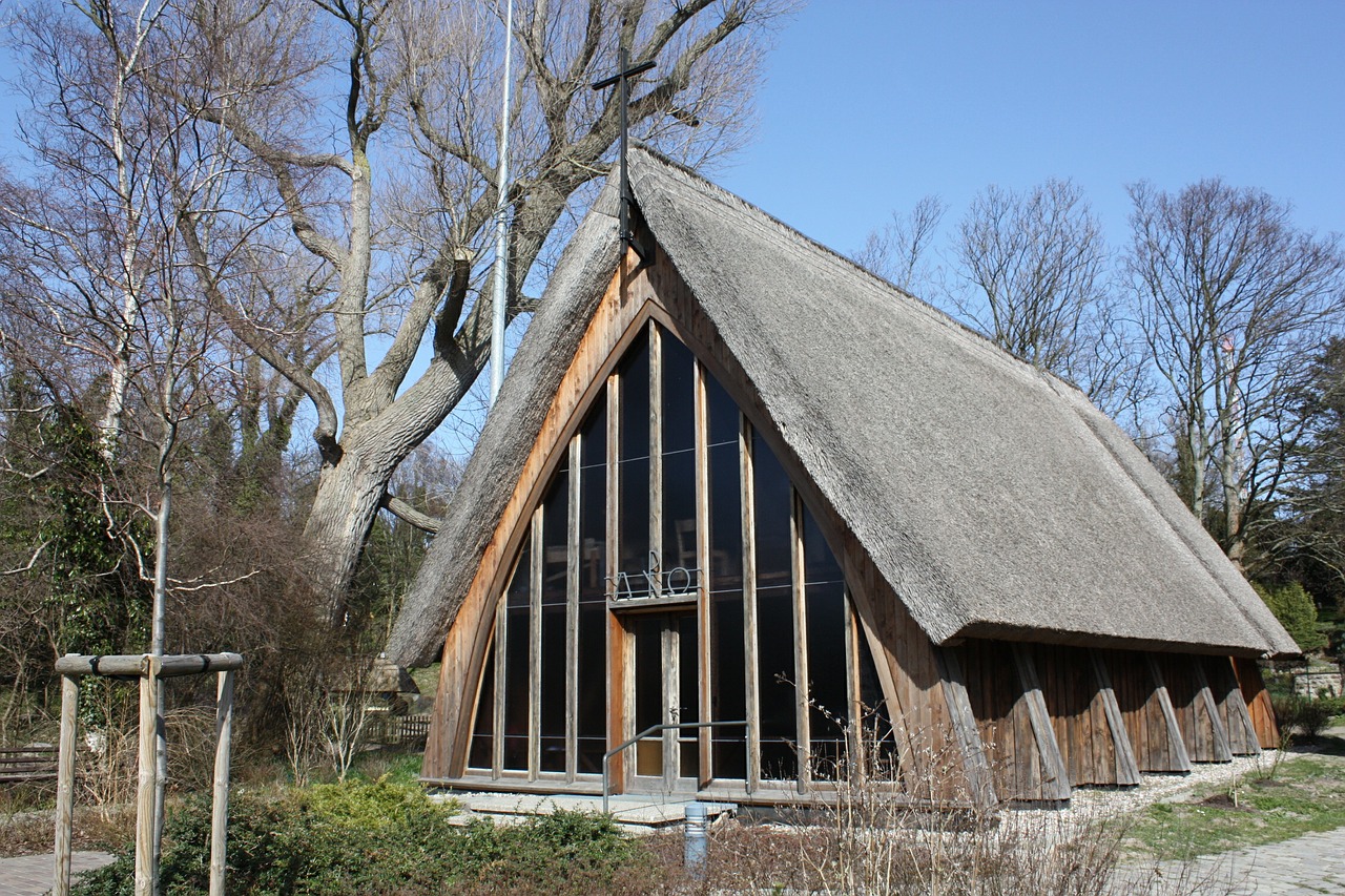 ahrenshoop thatched roof church free photo