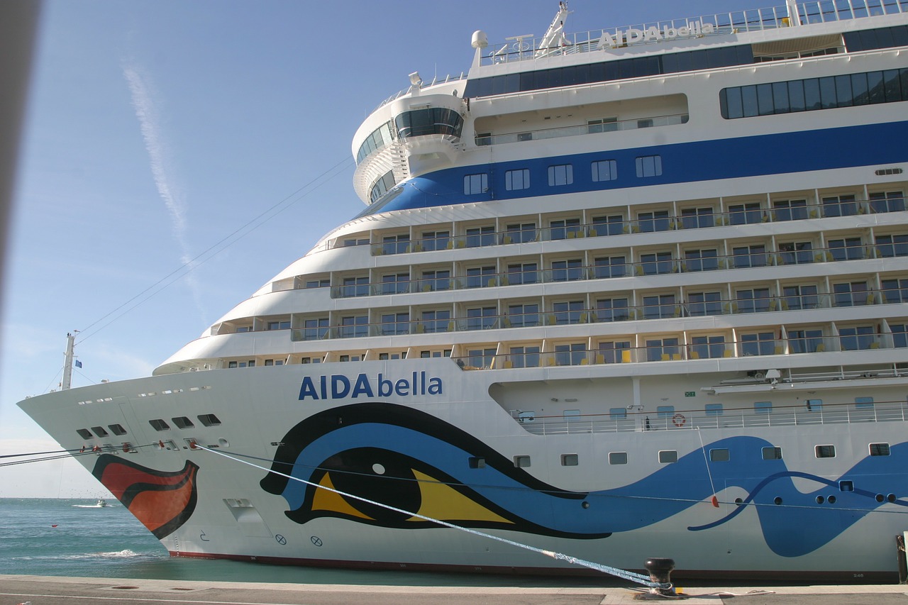 aida cruise ship port free photo