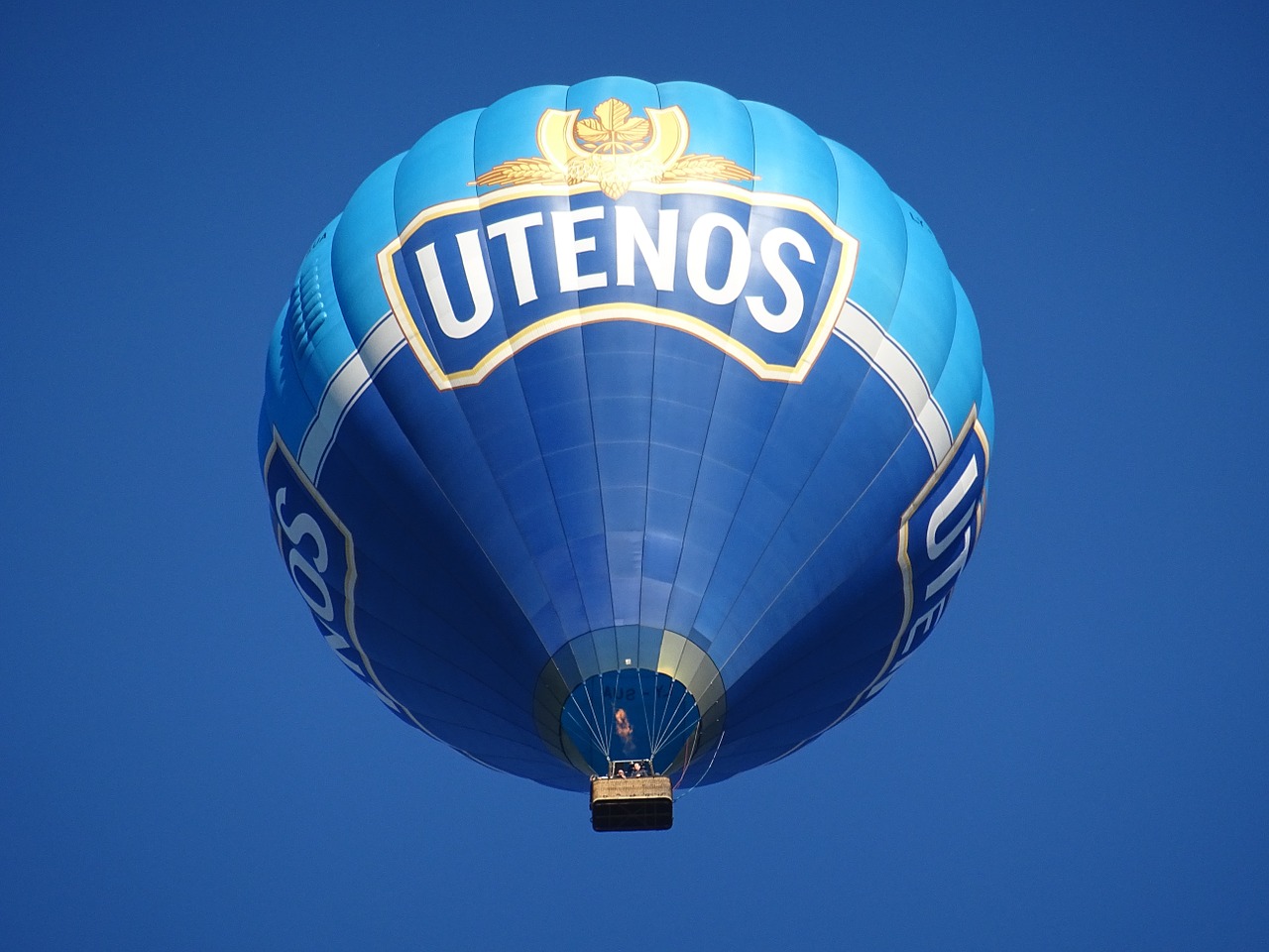 air balloon blue sky free photo