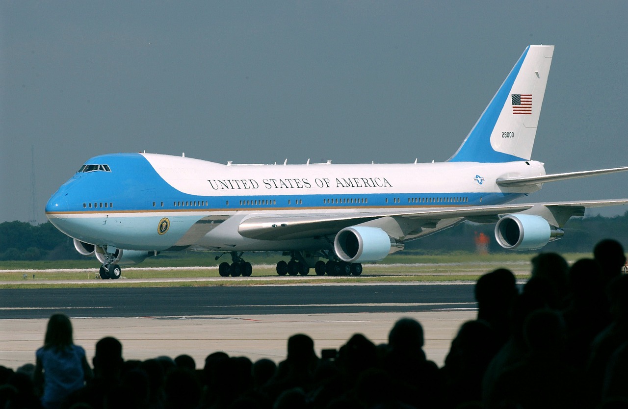 air force one airplane ground free photo