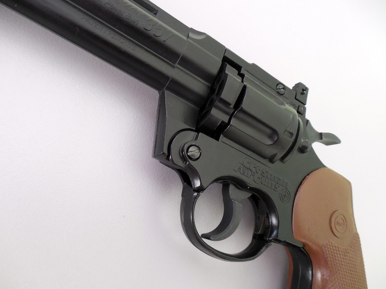air pistol pistol revolver free photo