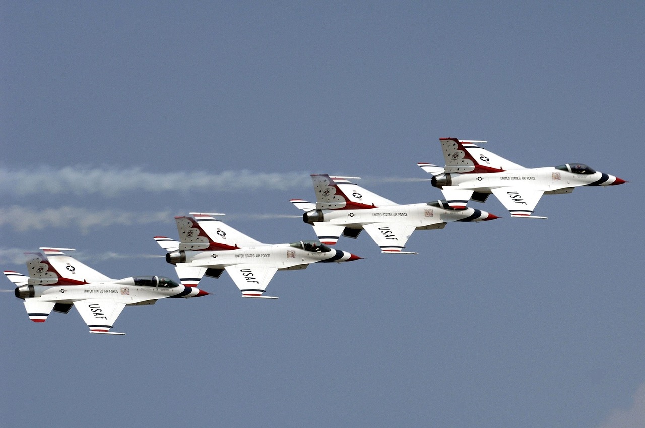 air show thunderbirds military free photo