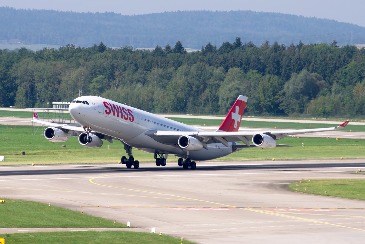 airbus a340 swiss airlines airport zurich free photo