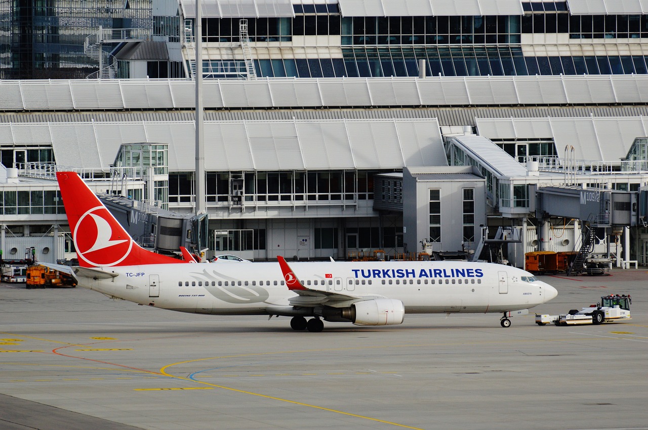 aircraft airport fly free photo