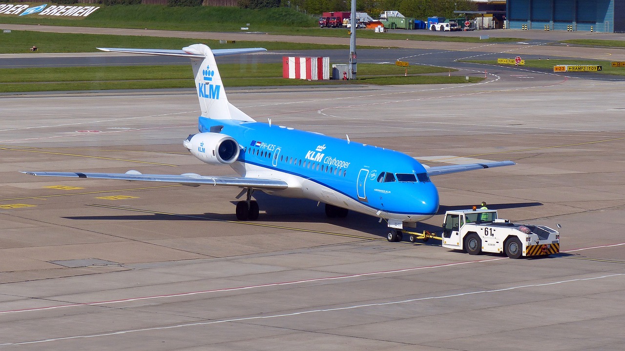 aircraft airport vehicle free photo