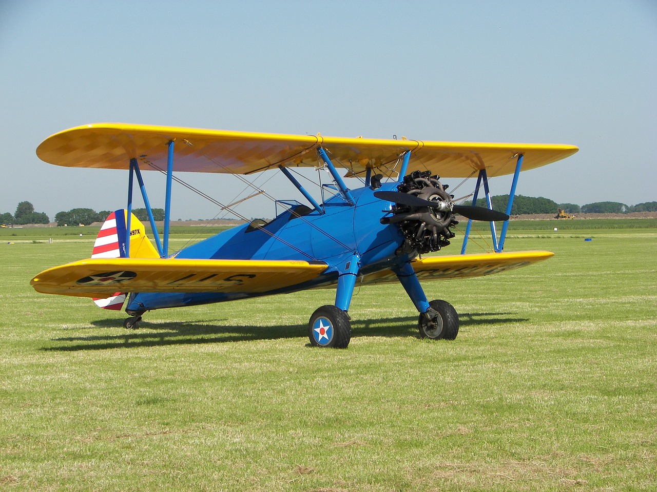 aircraft boeing a75n1 free photo