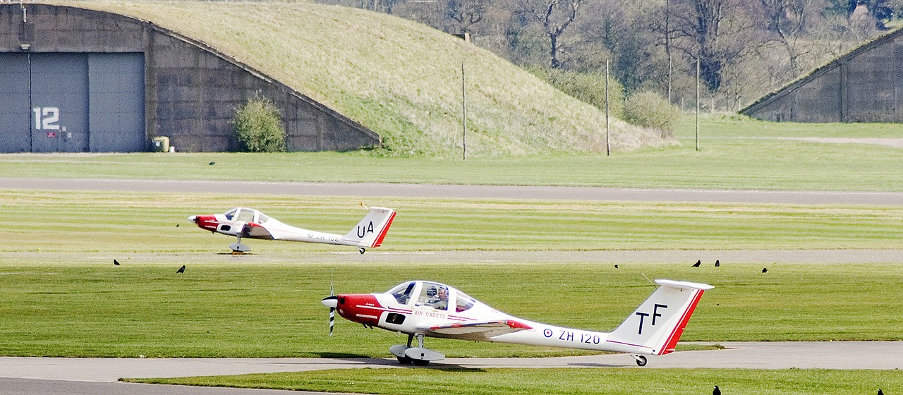 aircraft cadet trainer airfield free photo