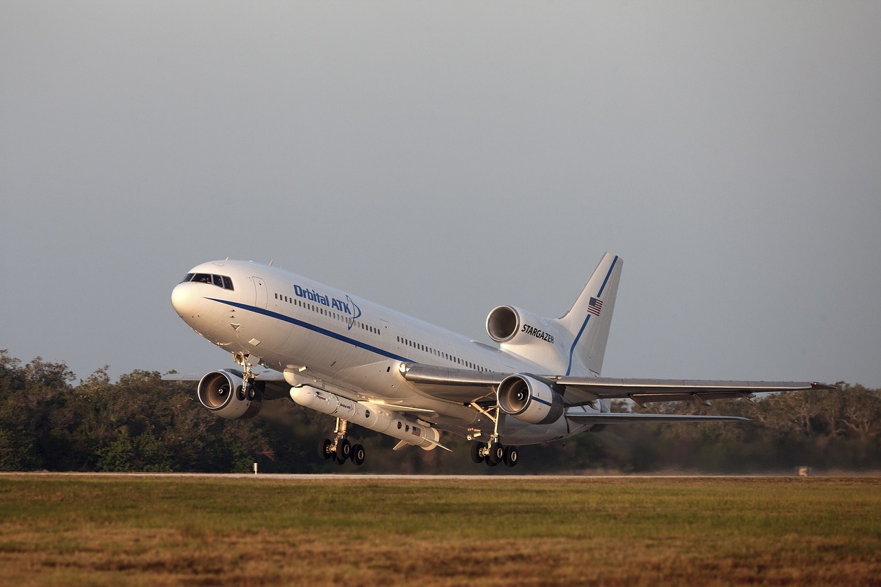 aircraft take off science free photo