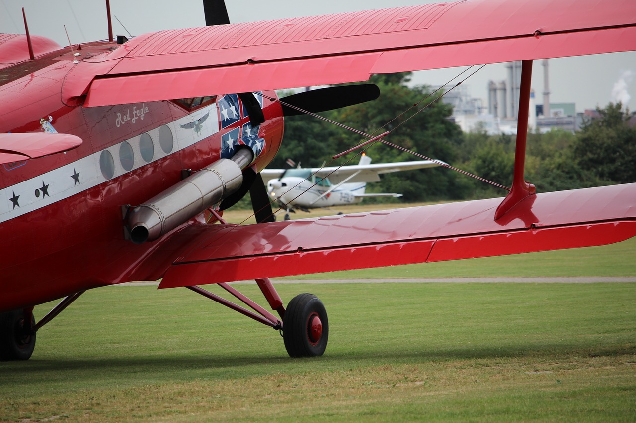 aircraft antonov red eagle free photo