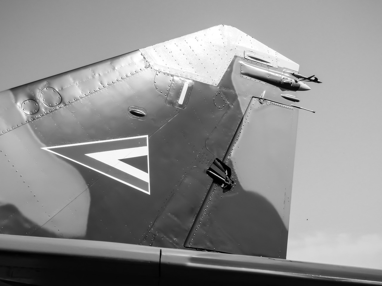 aircraft wing tail free photo