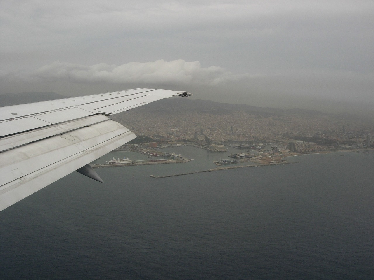 aircraft fly sea free photo