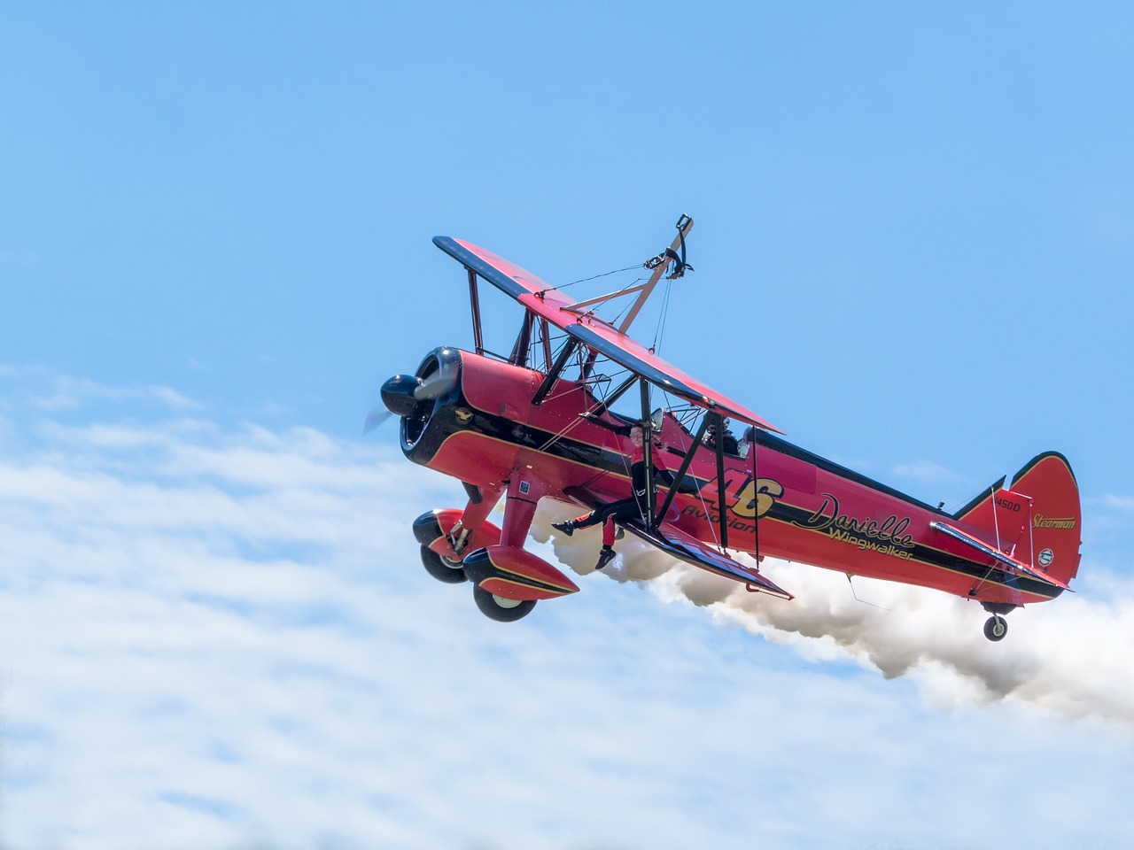 aircraft double decker wingwalker free photo