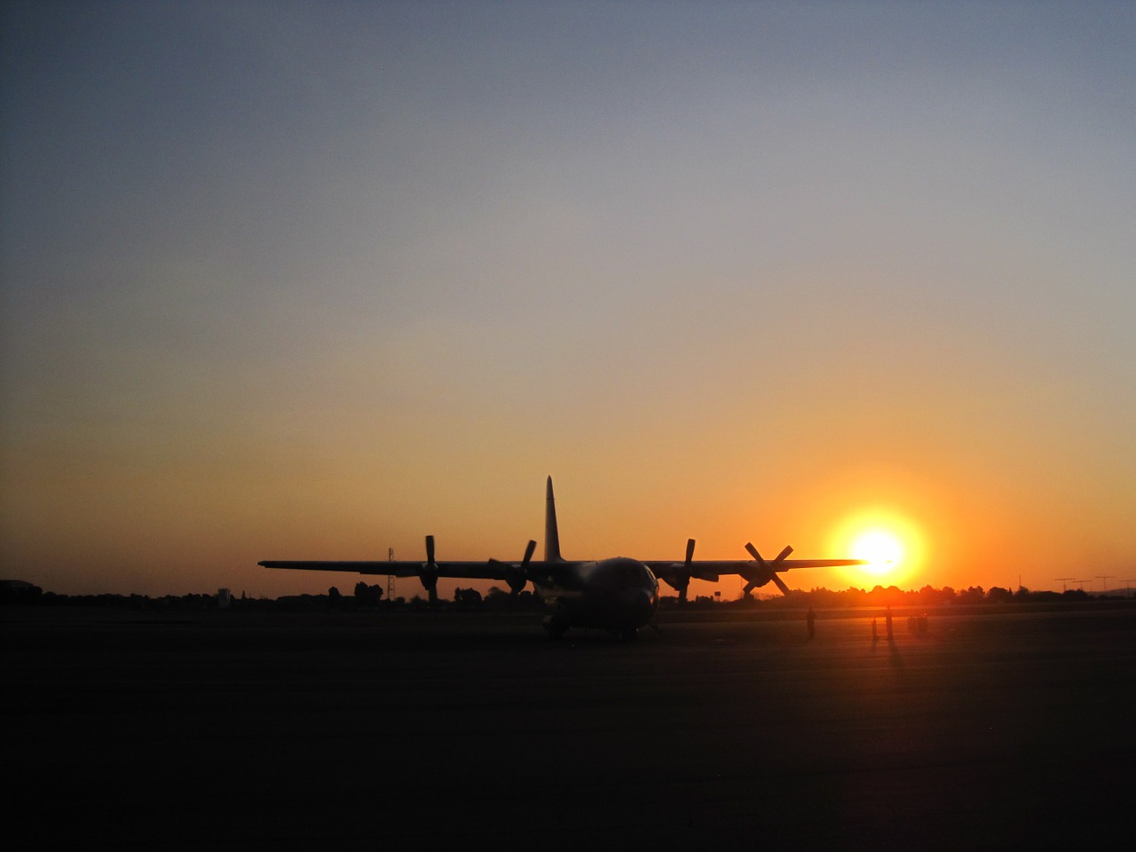 aircraft flight line c-130 free photo