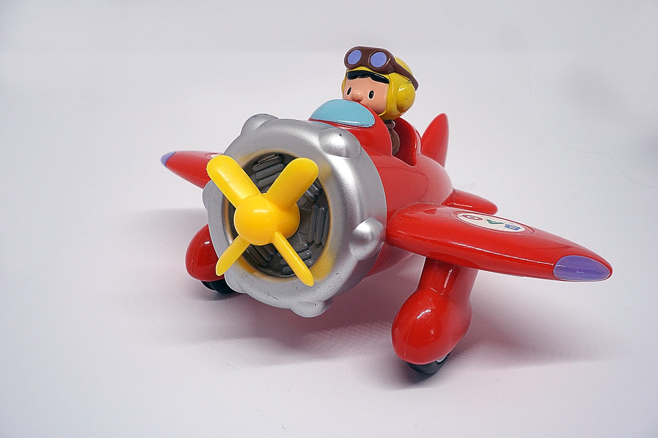 aircraft flyer toys free photo