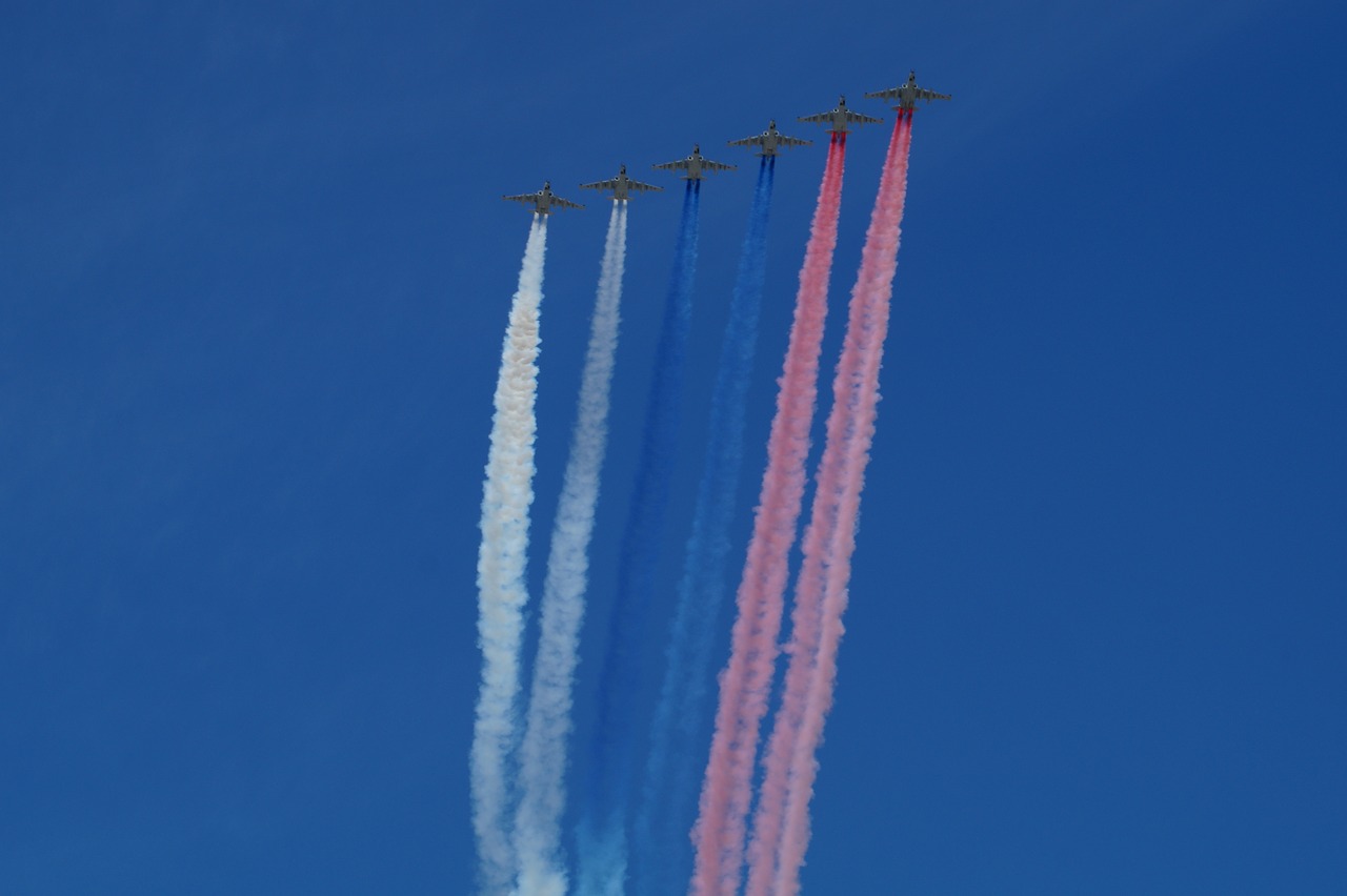 aircraft  flag of russia  air transport free photo