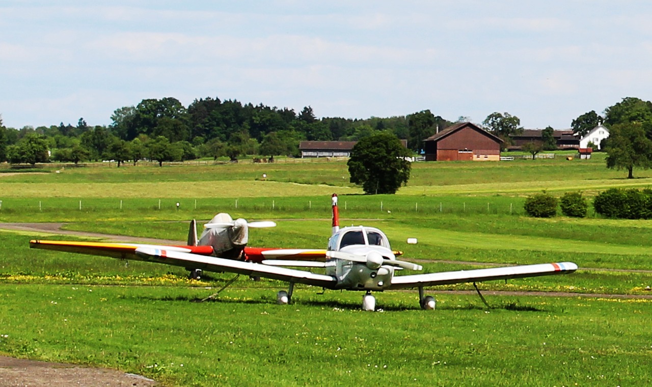 aircraft sport-piloting aircraft cessna free photo