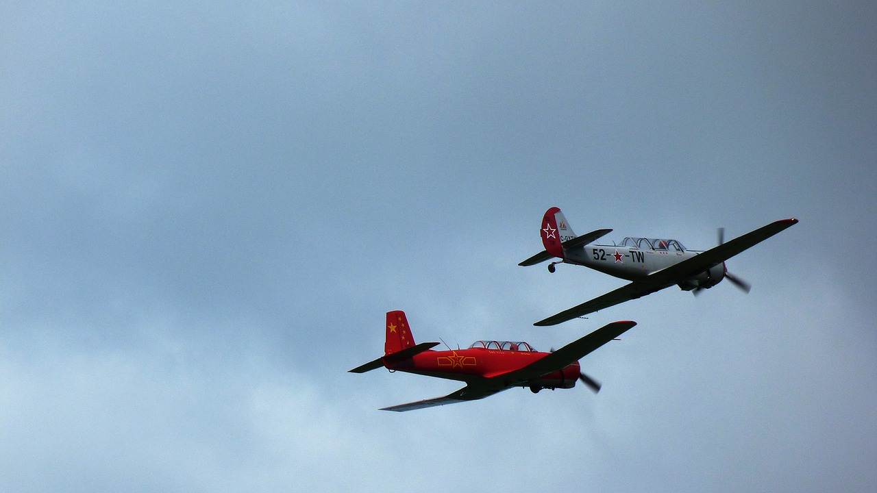 aircraft  air  cloud free photo