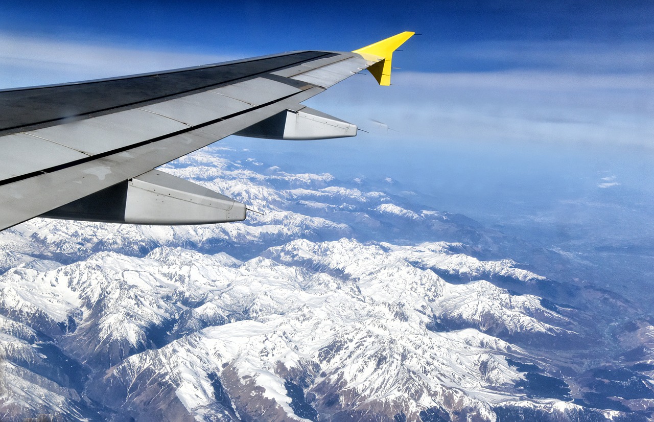 aircraft pyrénées mountains free photo