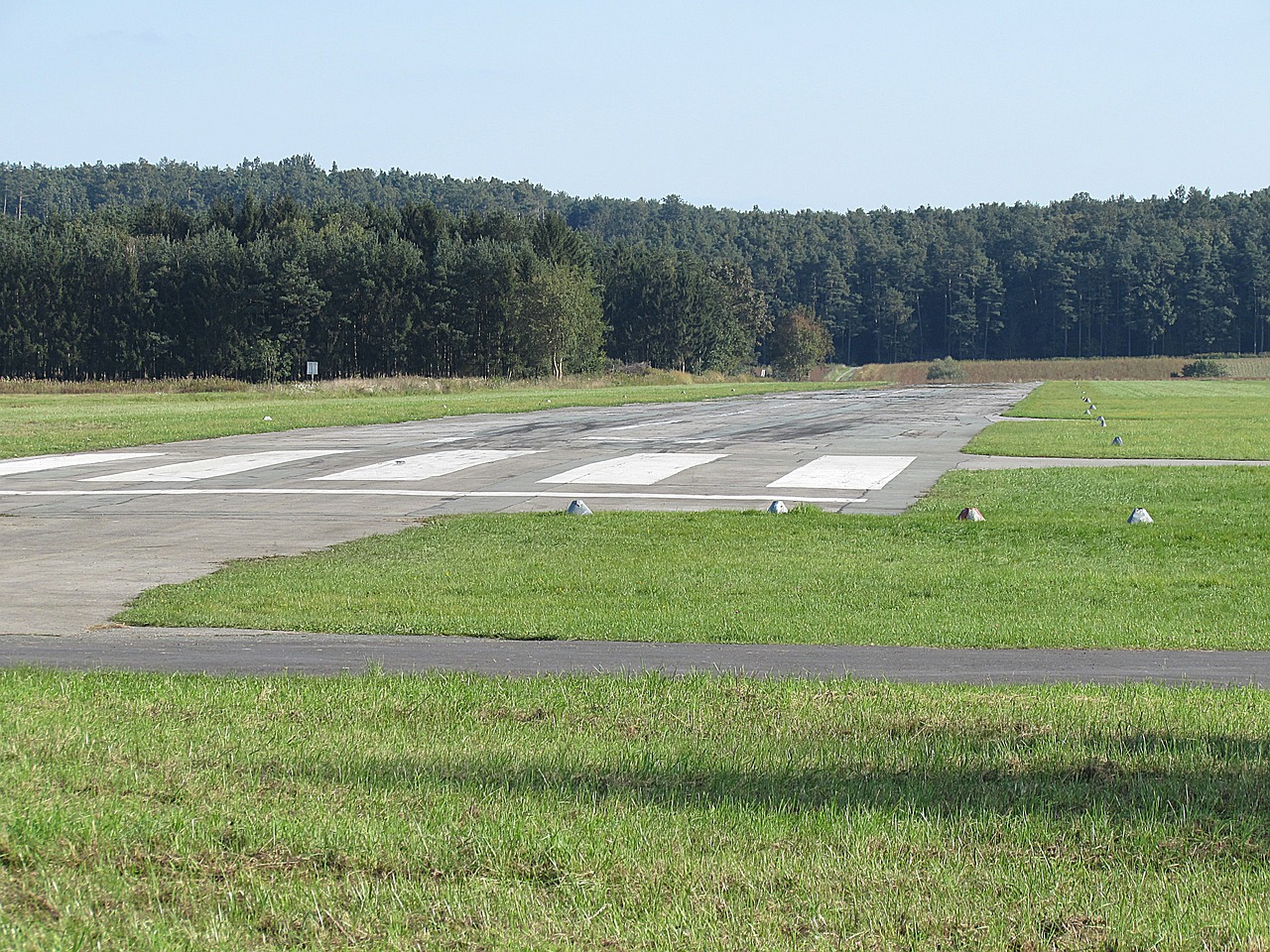 airfield airport tarmac free photo