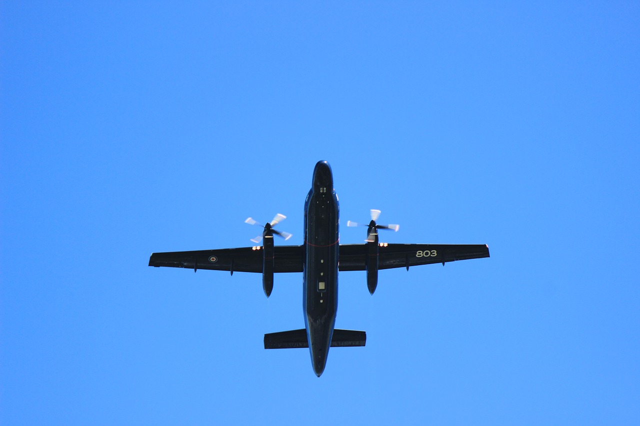 airplane plane propeller free photo
