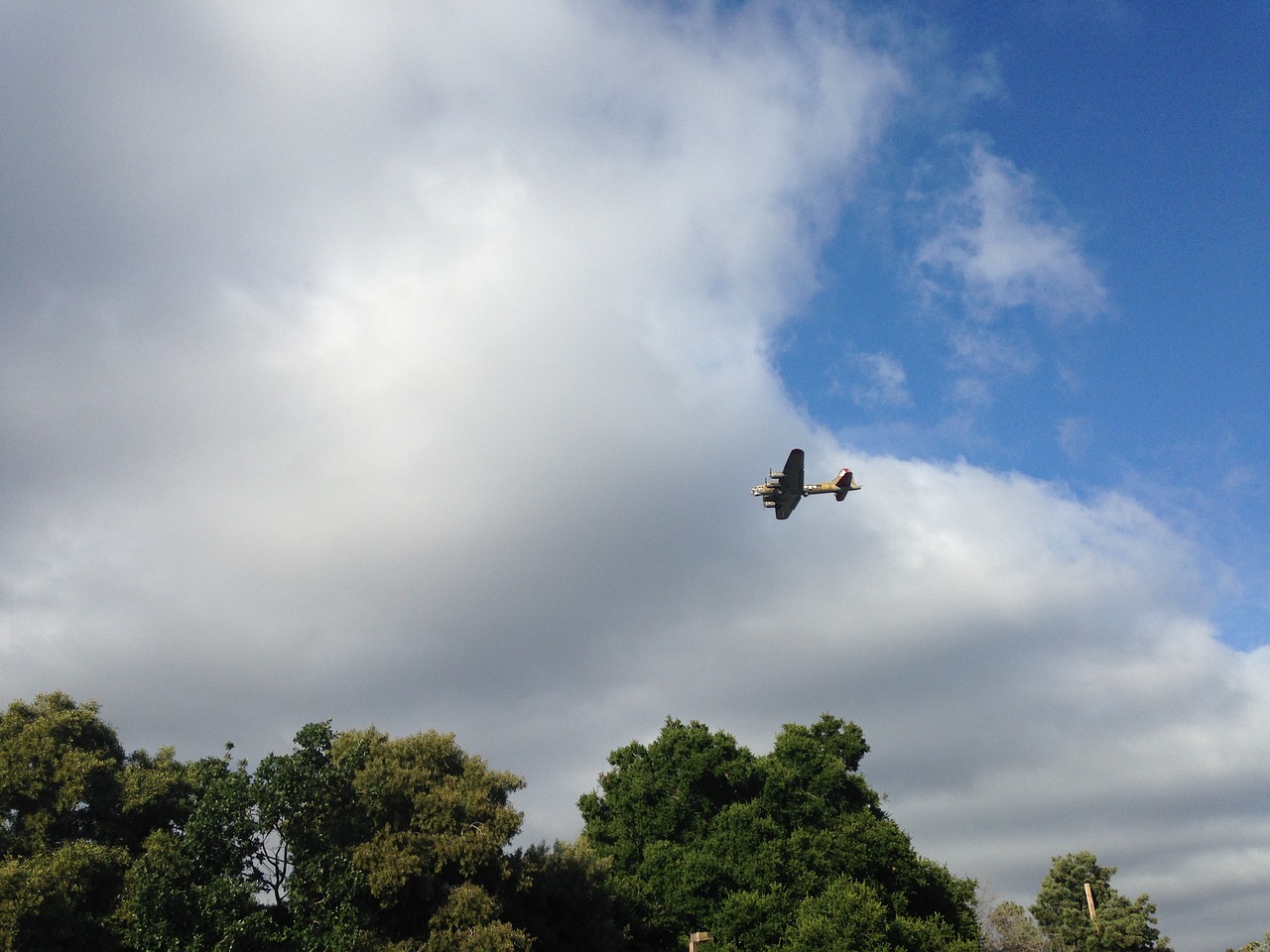 airplane old plane historic free photo