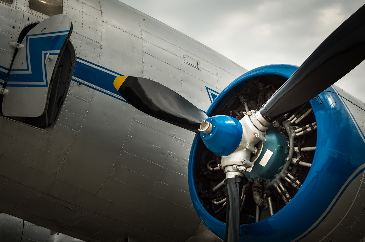 airplane  engine  flight free photo