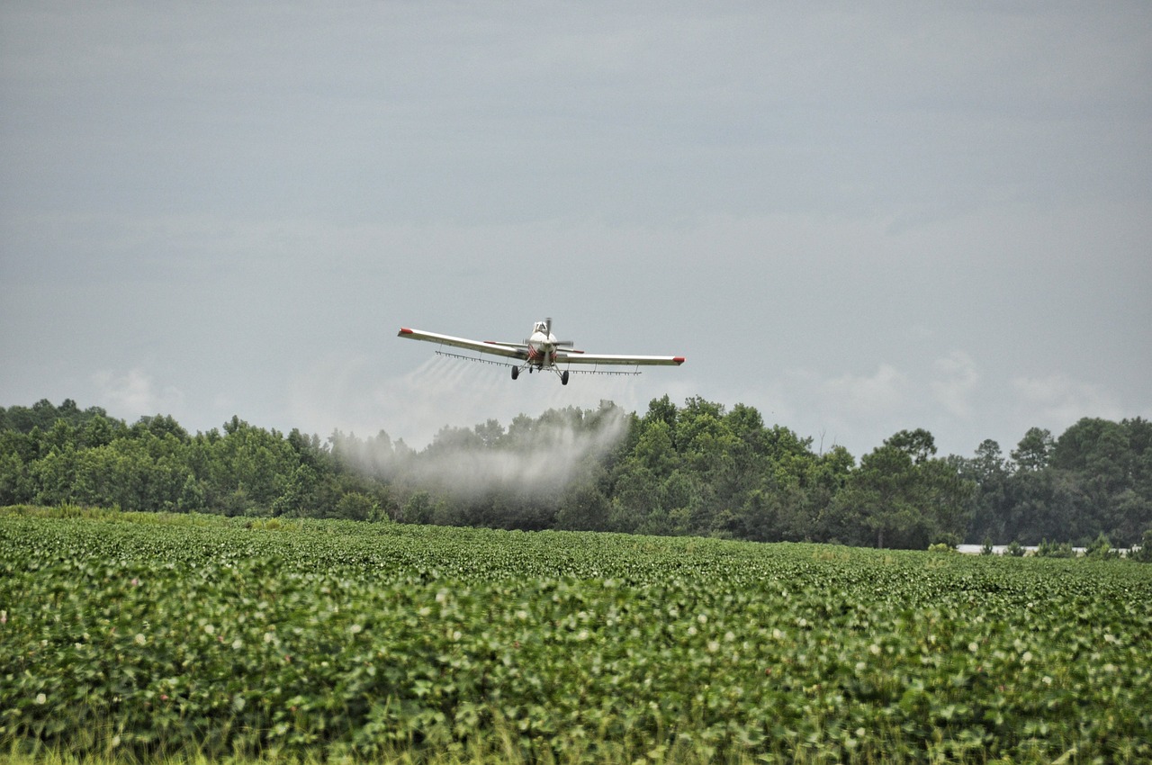airplane crop duster dangerous free photo