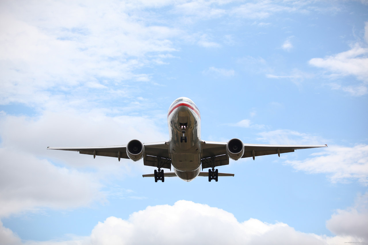 airplane landing airport free photo