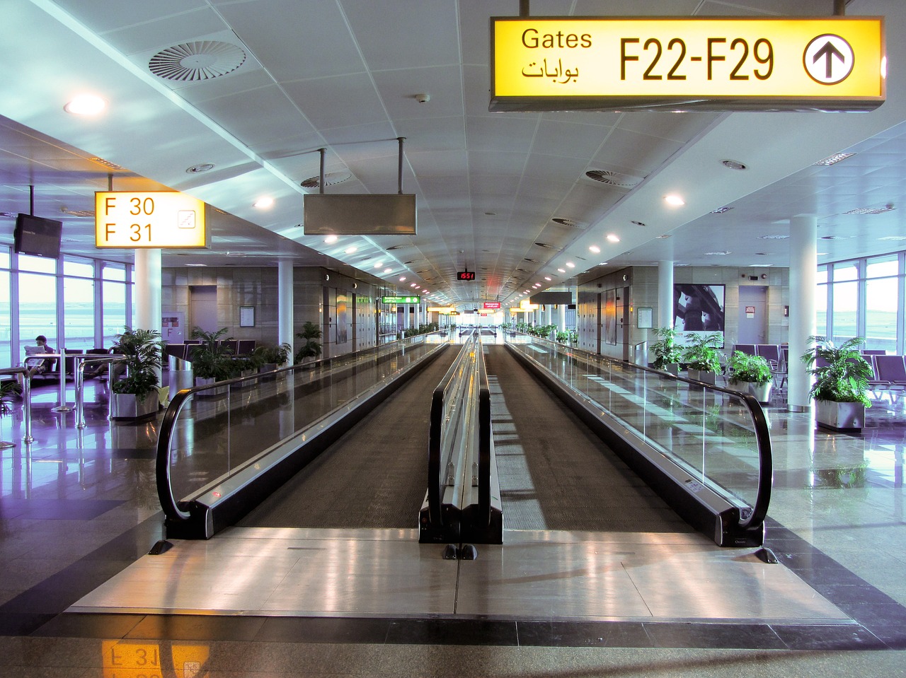 airport facilities plane free photo