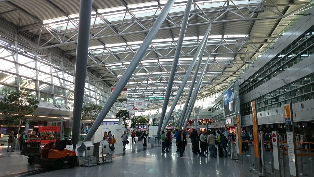 airport checkin düsseldorf free photo