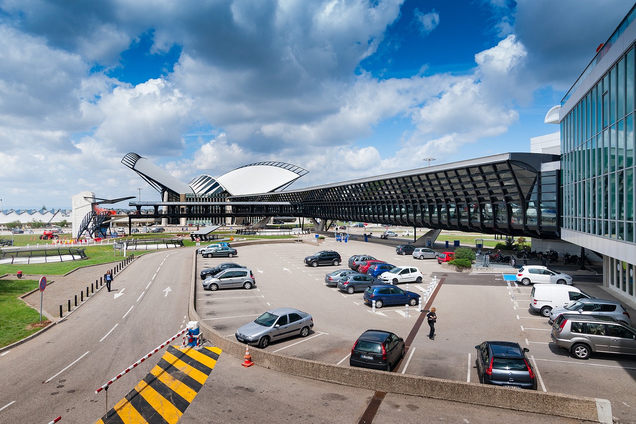 airport satolas lyon free photo