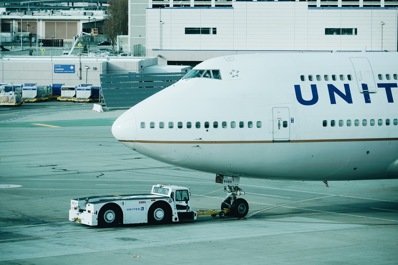 airport airplane people free photo