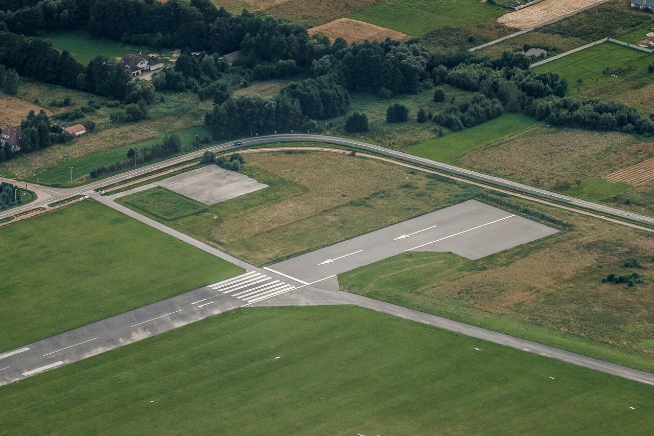 airport runway aerial photo free photo