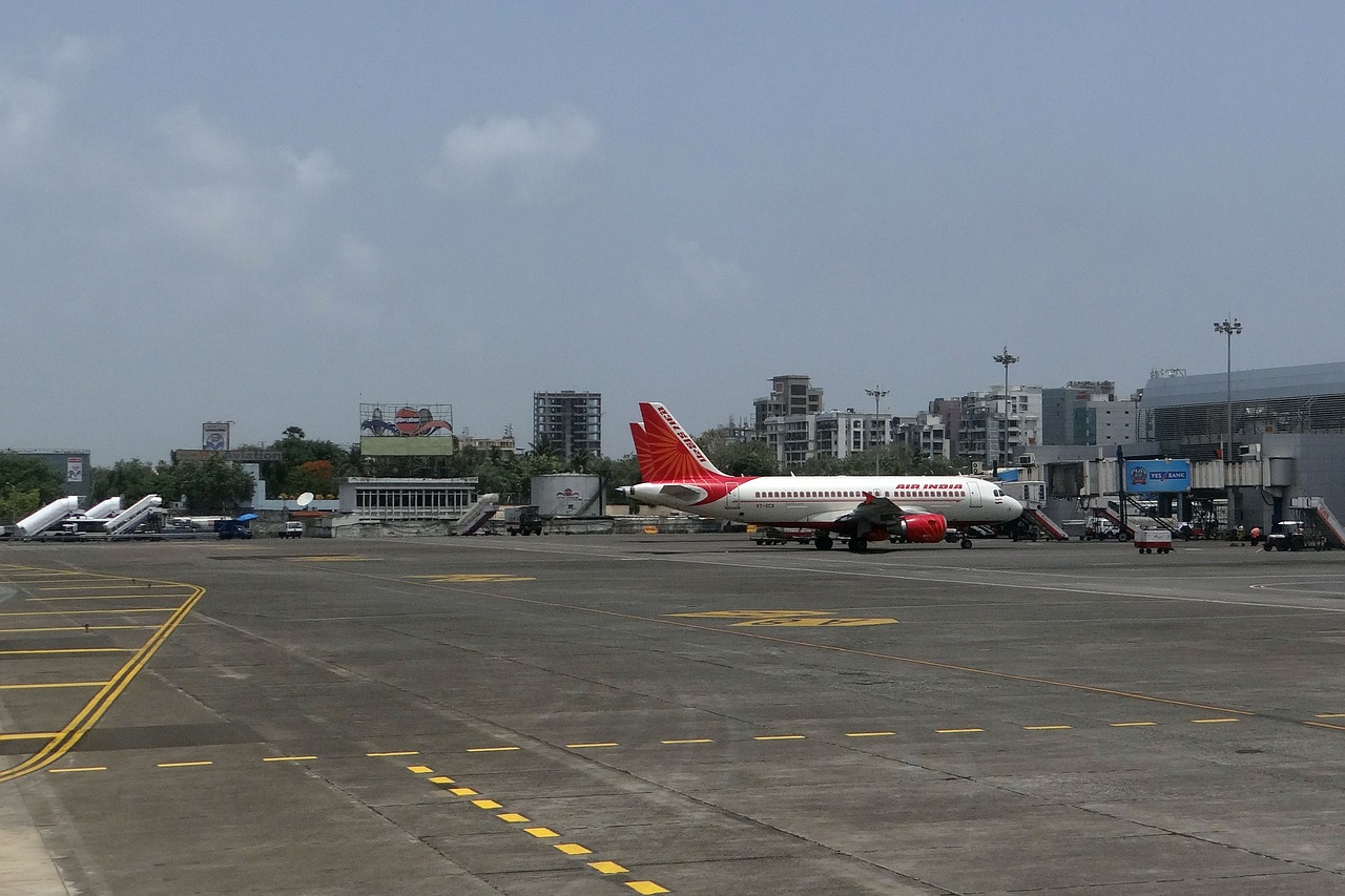 airport mumbai aircraft free photo