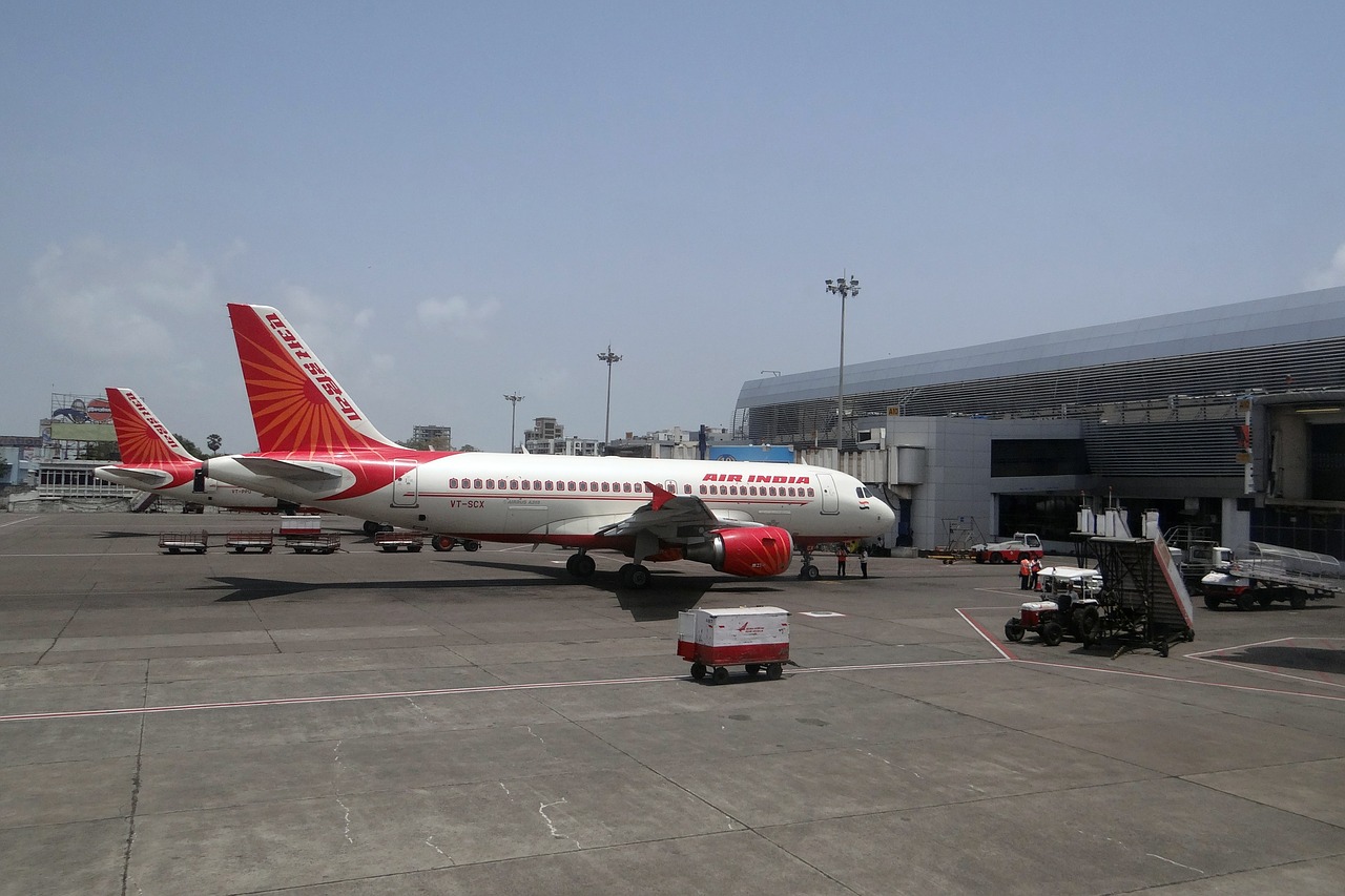 airport mumbai aircraft free photo